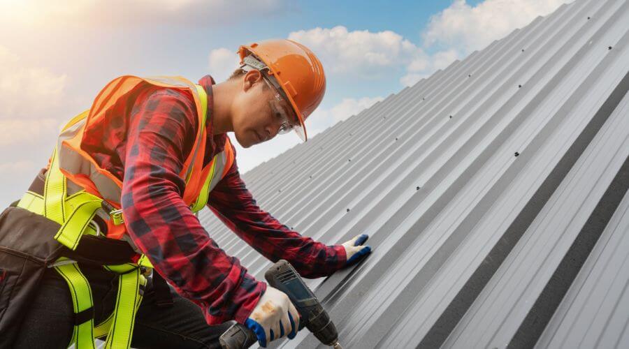 Professional metal roof installation in Samburg, TN
